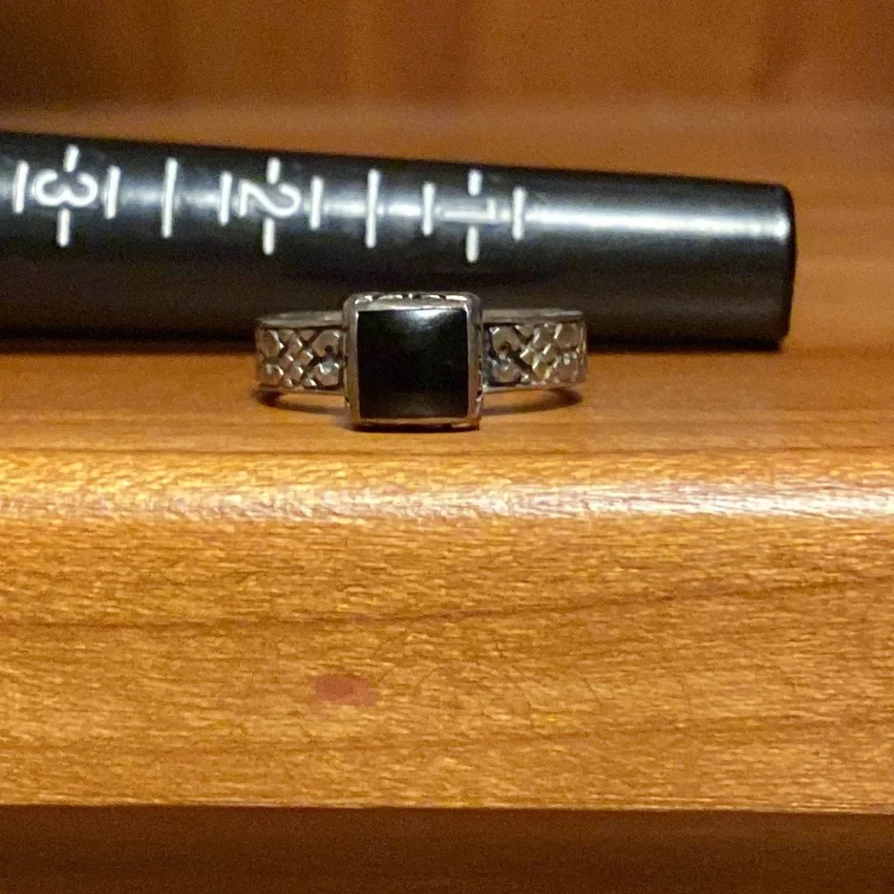 Silpada Sterling Silver Ring - Picture 8 of 11